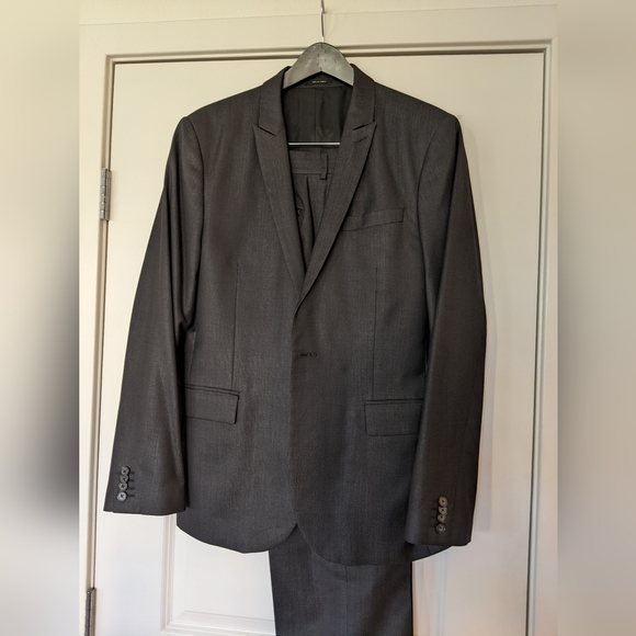 Express Men's Suit - Picture 1 of 3